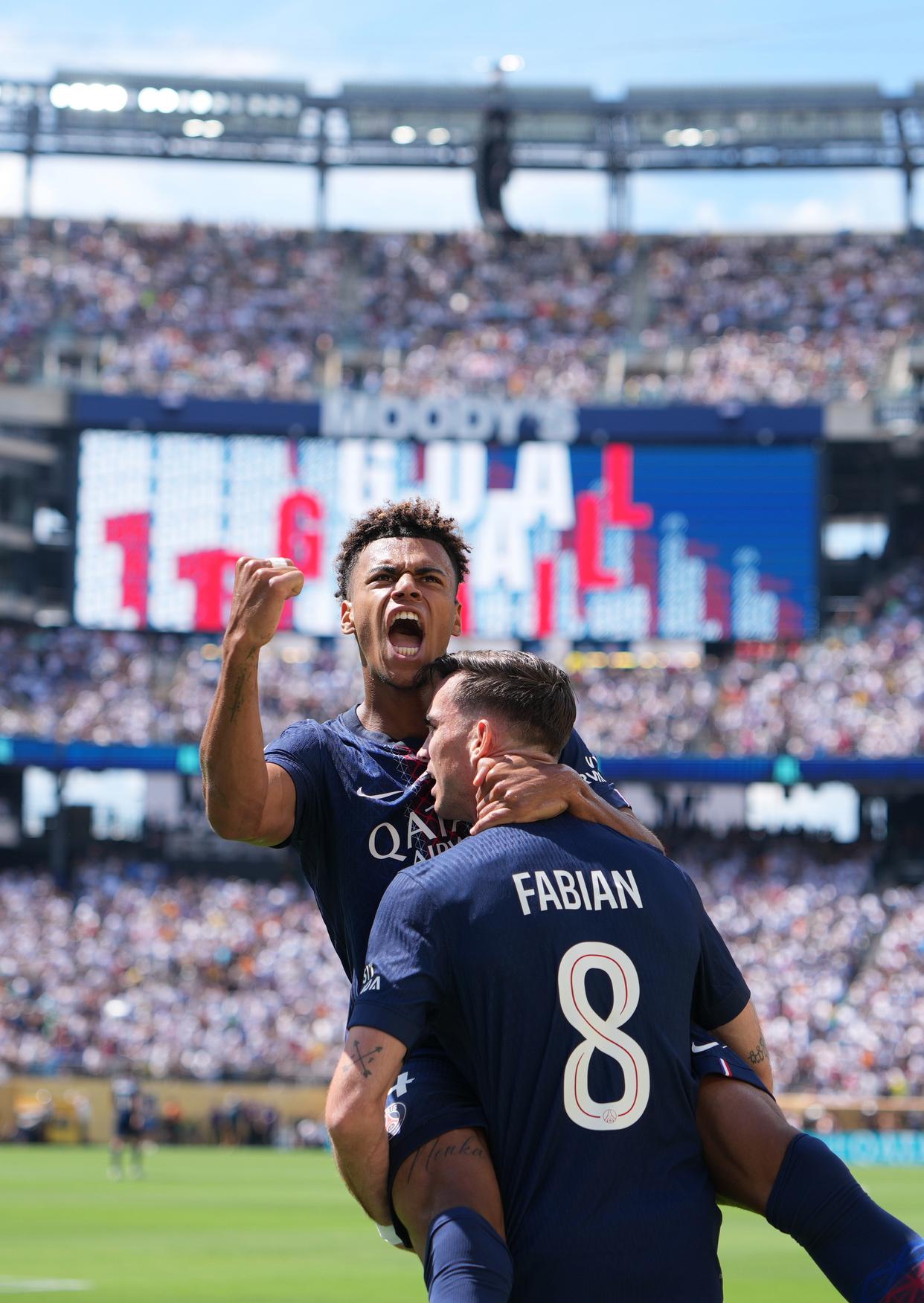 奇异果官网-巴黎圣日耳曼连胜，冲击冠军之路磅礴而至(巴黎圣日耳曼比赛结果)