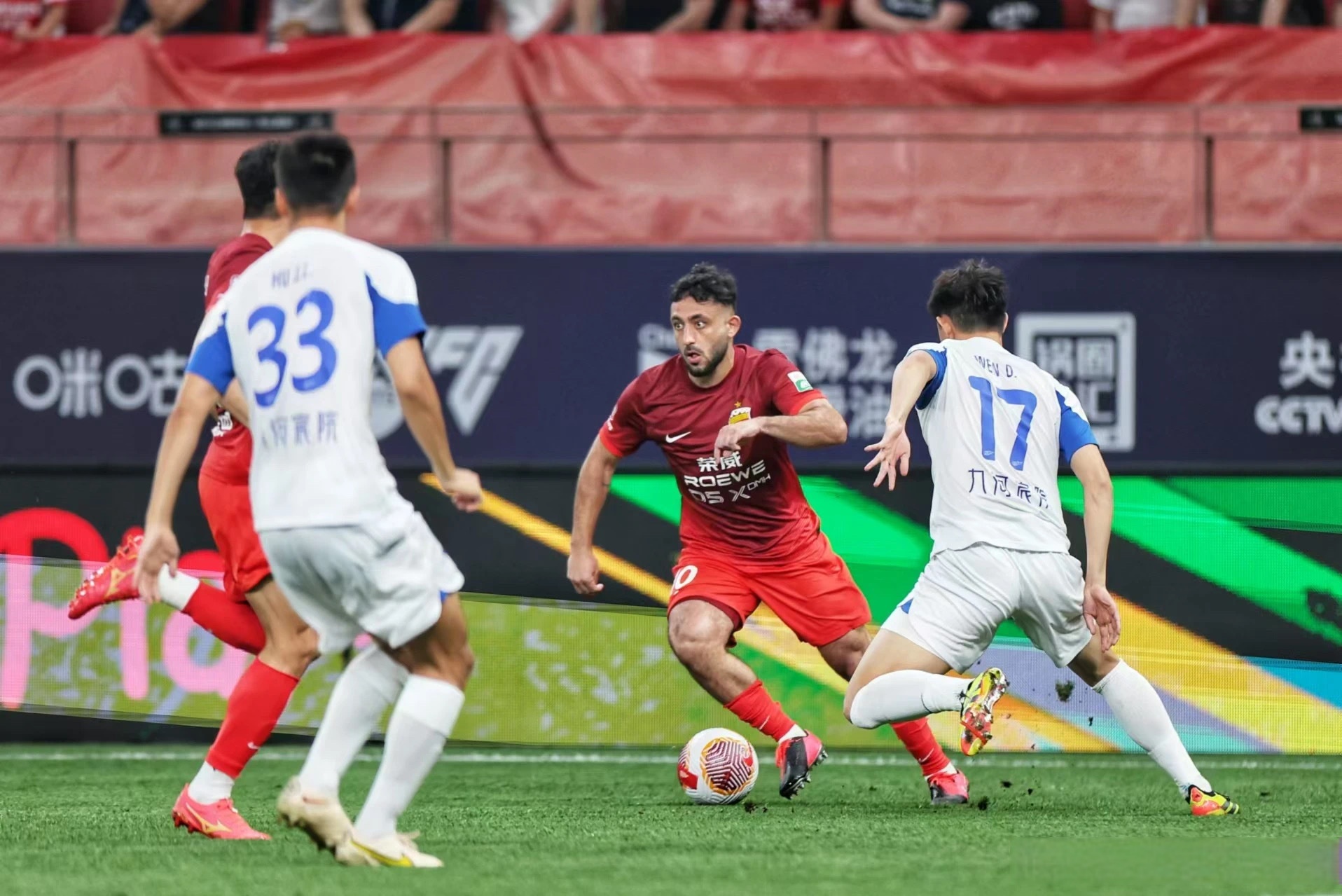 奇异果官网-关于中超豪强上海上港大胜喀麦隆军团，顺利晋级的信息